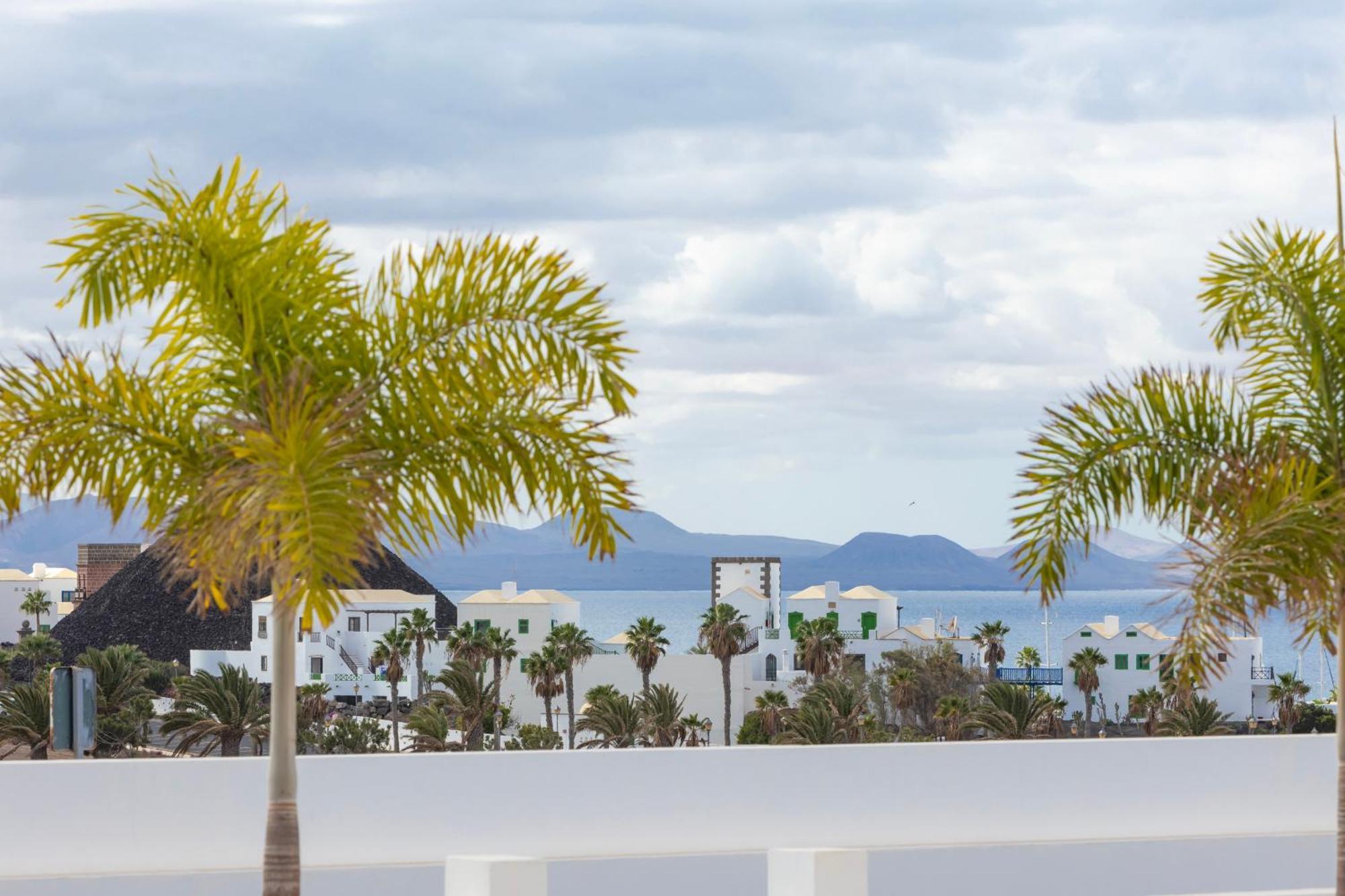 Villa Atlantica - Heated Pool In Playa Blanca Kültér fotó