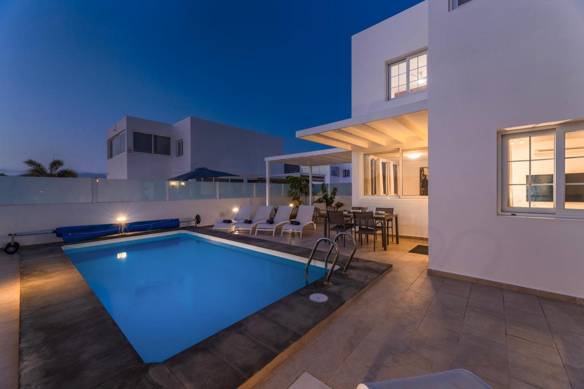 Villa Atlantica - Heated Pool In Playa Blanca Kültér fotó