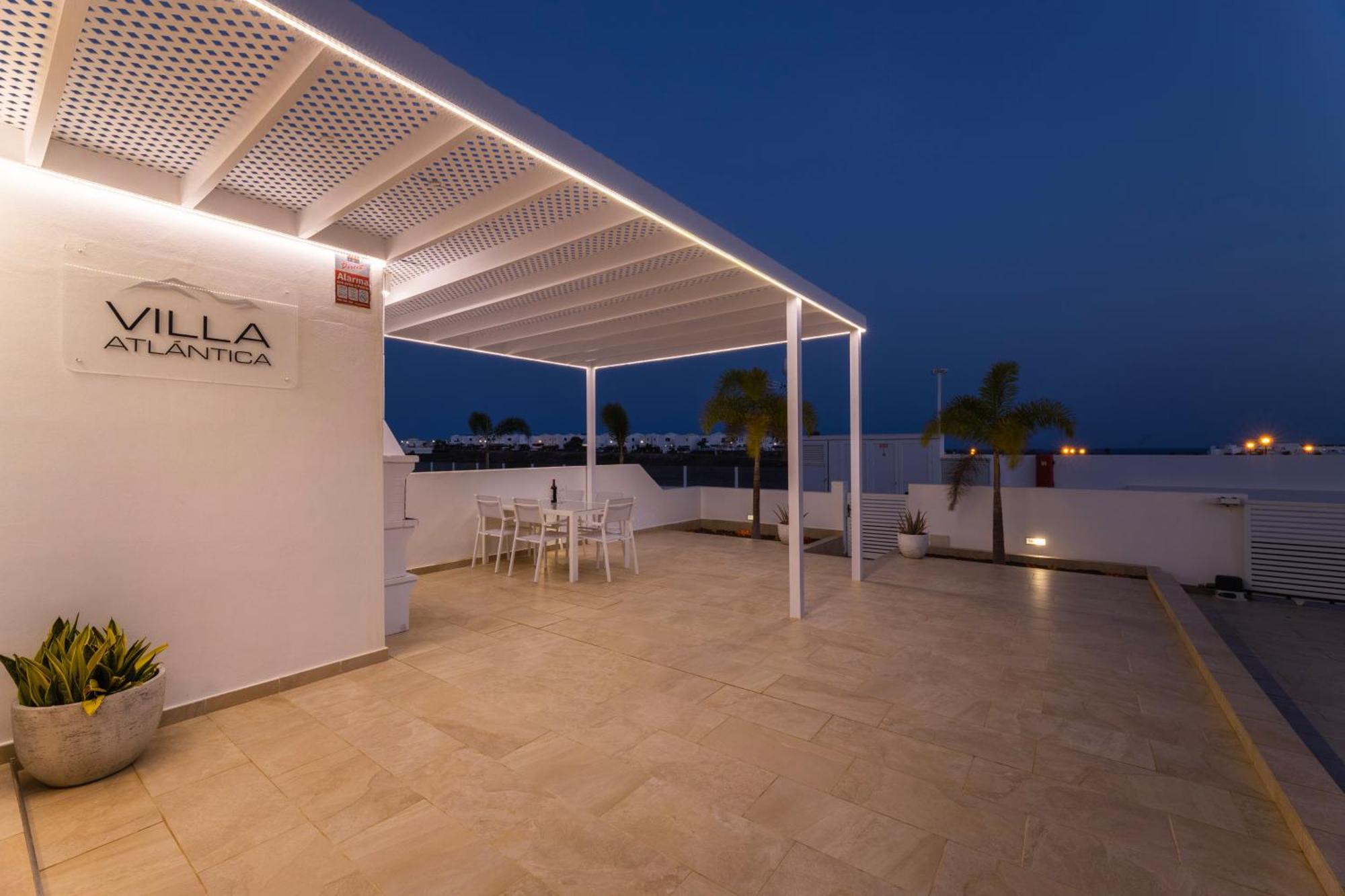 Villa Atlantica - Heated Pool In Playa Blanca Kültér fotó