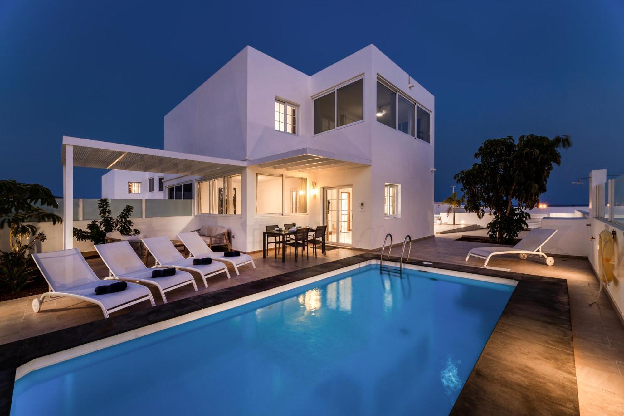Villa Atlantica - Heated Pool In Playa Blanca Kültér fotó