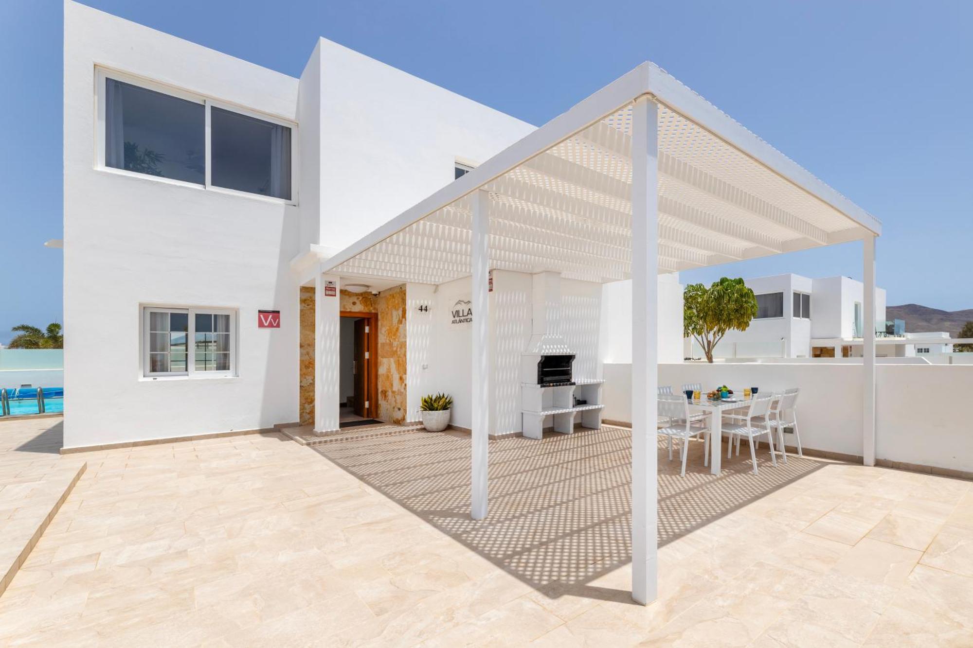 Villa Atlantica - Heated Pool In Playa Blanca Kültér fotó