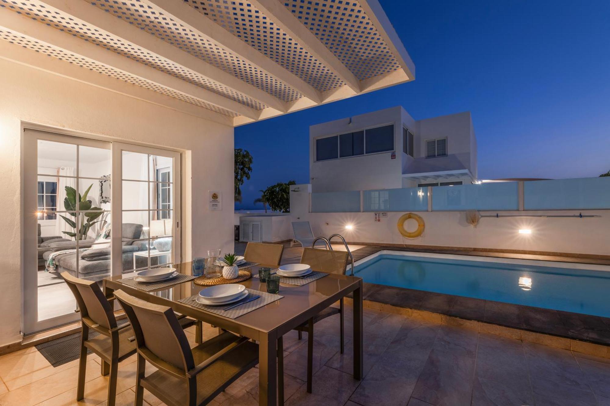 Villa Atlantica - Heated Pool In Playa Blanca Kültér fotó