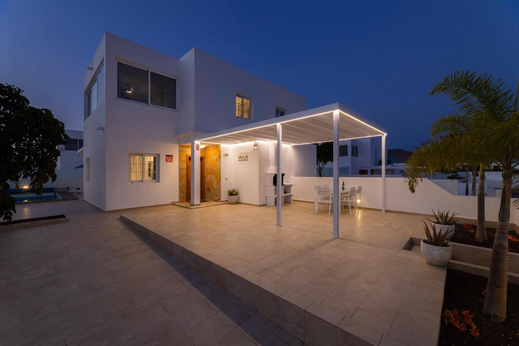 Villa Atlantica - Heated Pool In Playa Blanca Kültér fotó