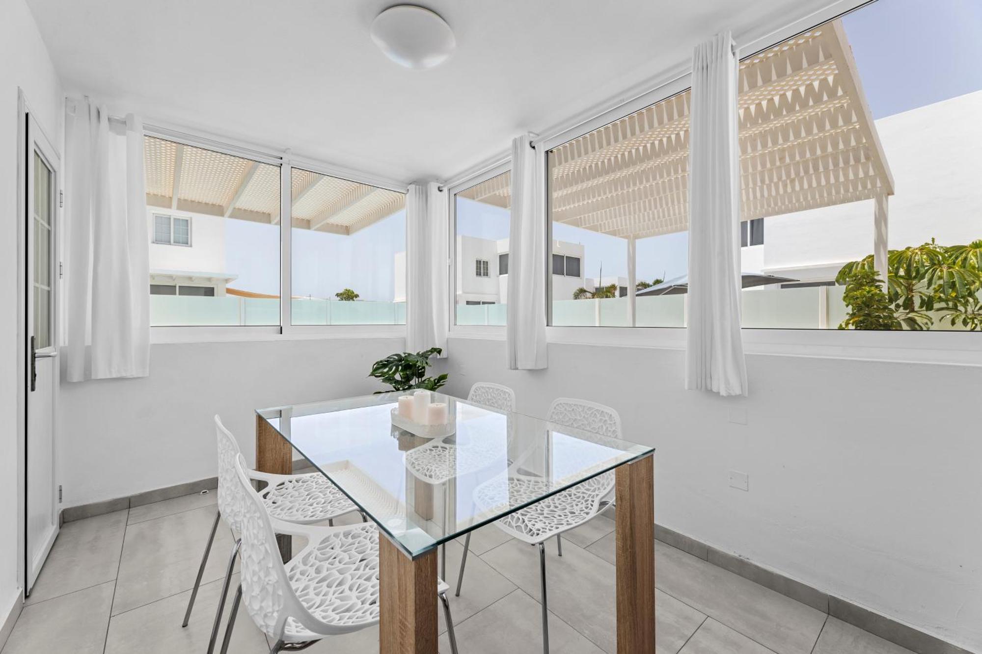 Villa Atlantica - Heated Pool In Playa Blanca Kültér fotó