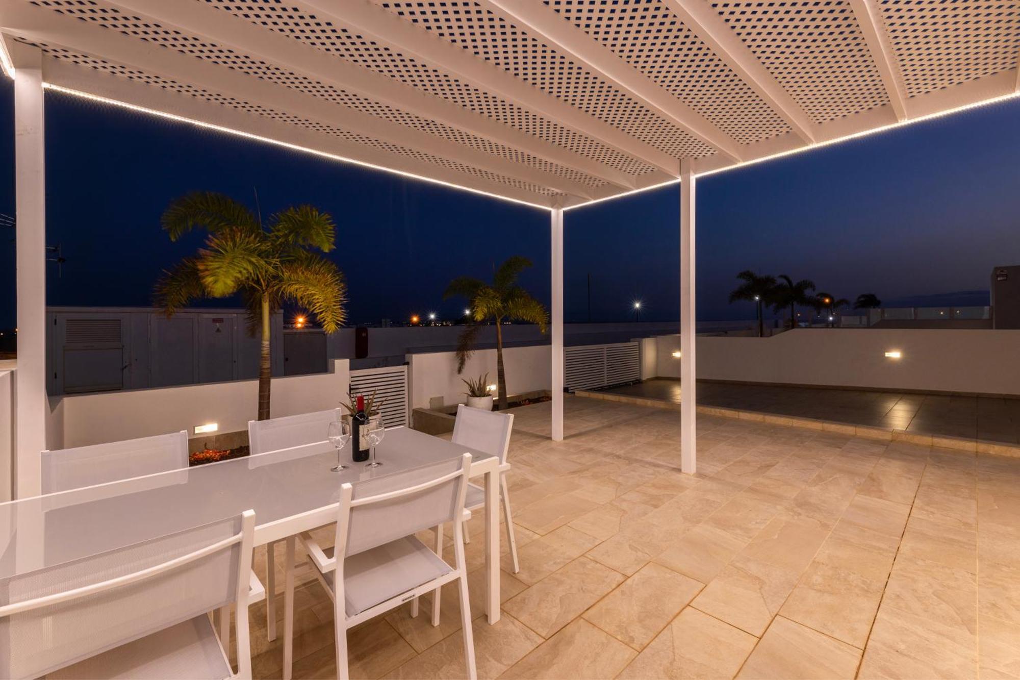 Villa Atlantica - Heated Pool In Playa Blanca Kültér fotó